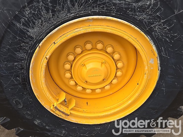 2021-volvo-l90h-image-14