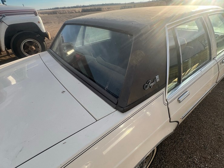 lot-13.-oldsmobile-delta-88-royale-car,-4-dr.,-196,050-mi,-307-v8,--4-speed-automatic-image-38