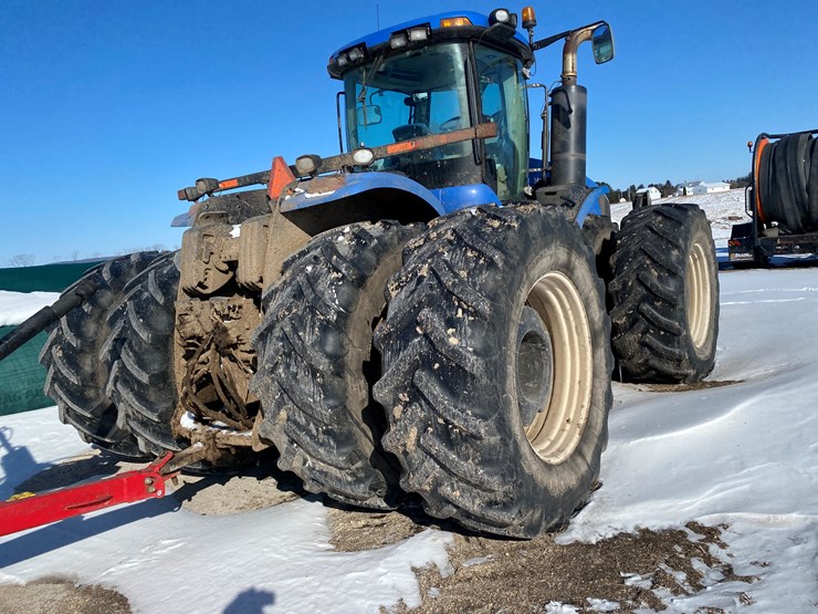 2011-new-holland-390-image-8