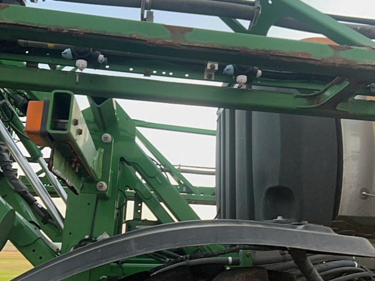 2014-john-deere-r4030-image-184