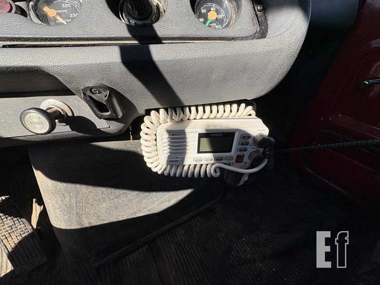 1984-ford-l8000-image-24