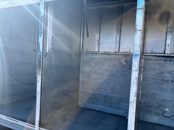 2014-hackney-beverage-trailer-image-26