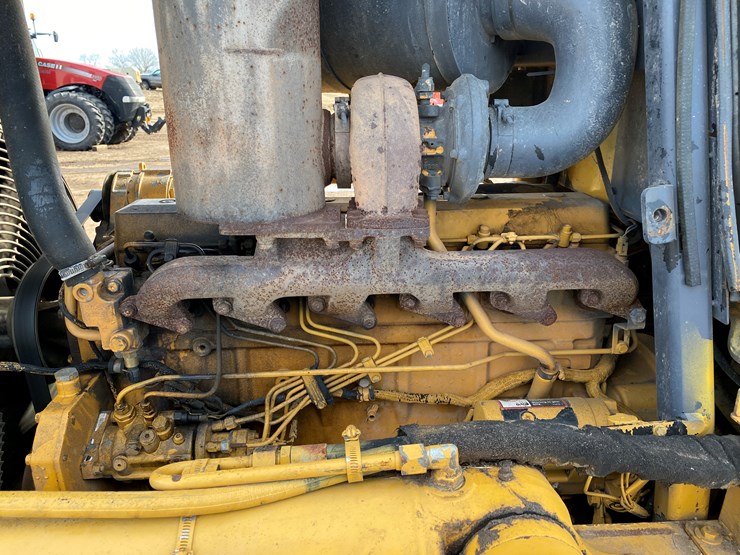 2004-deere-700h-lgp-image-25