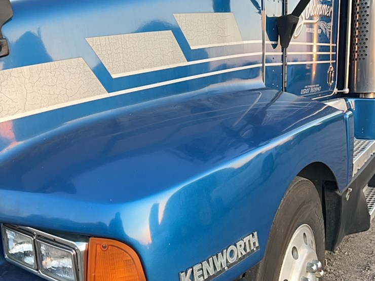 1990-kenworth-t600-image-104