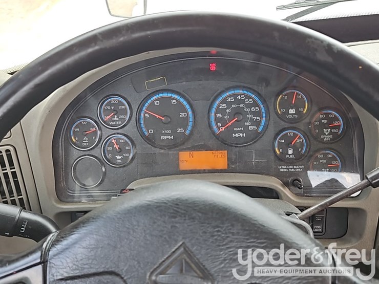 2017-international-8600-image-44