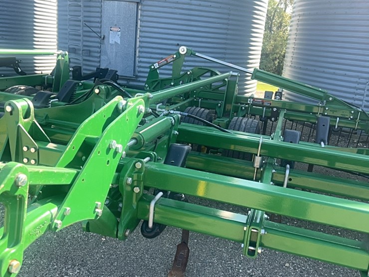 2022-john-deere-52-image-101