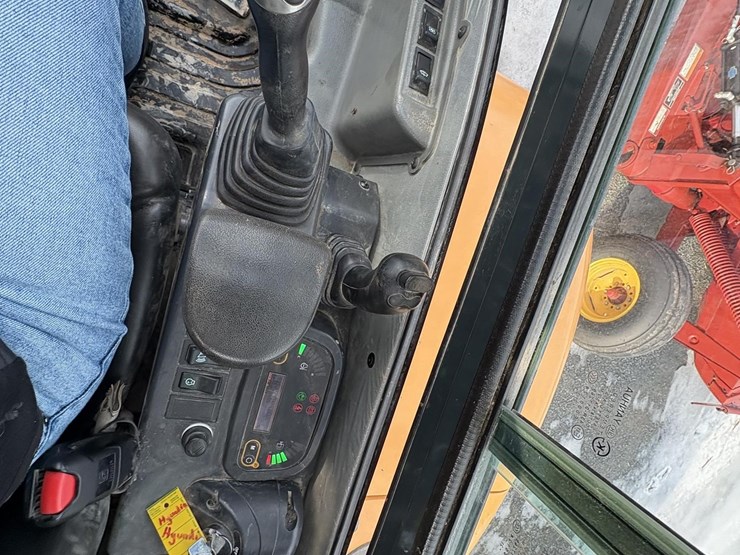 hyundai-robex-35z-9a-image-11