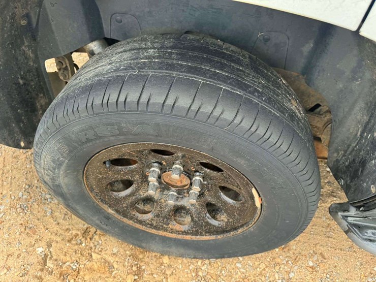 2009-chevrolet-tahoe-image-15