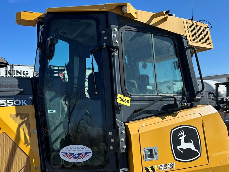 deere-550k-image-50
