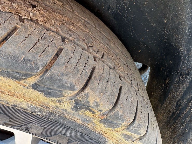 2016-gmc-acadia-slt-image-12