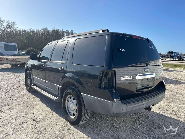 2012-ford-expedition-image-4