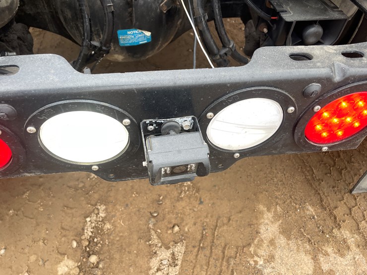 2019-kenworth-t880-image-19