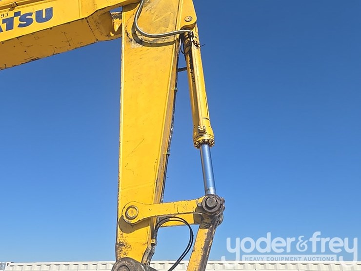 2013-komatsu-pc490-lc-10-image-34