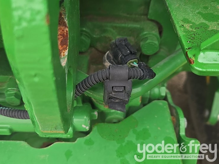 2020-john-deere-5075e-image-84
