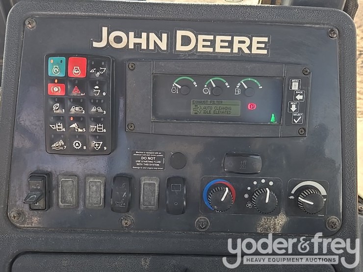 2018-deere-310sl-image-81