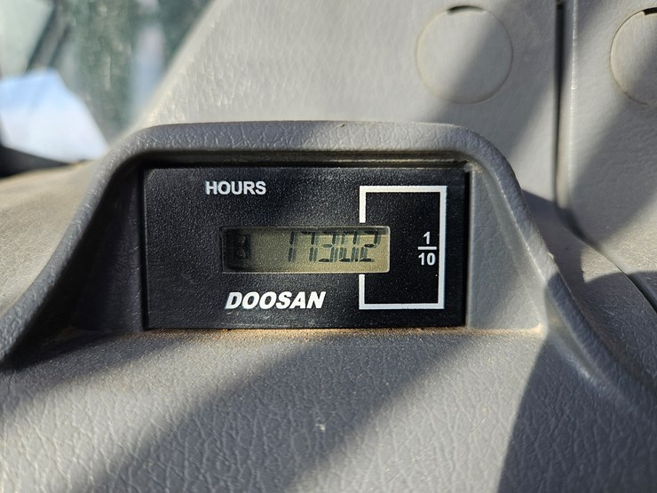 2022-doosan-dx225-lc-image-12