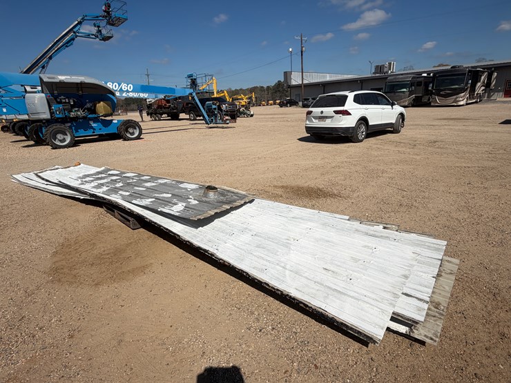 #33640-•-pallet-of-roofing-sheet-metal-image-2