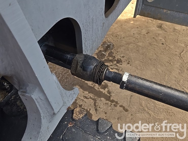 2017-skyjack-sj843th-image-44