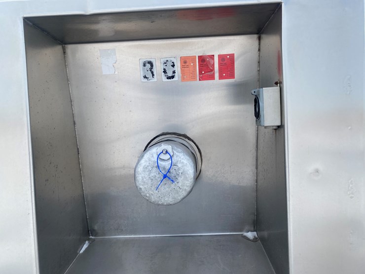 1990-walker-tanker-image-19