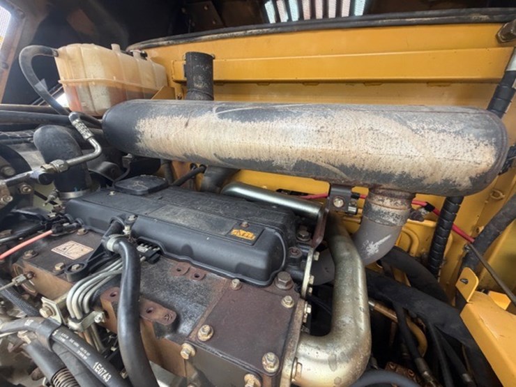 caterpillar-914g-image-56