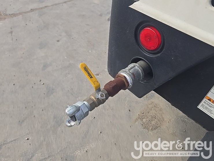 2018-doosan-c185wdz-image-18