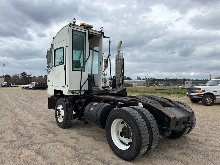 2016-autocar-xspotter-image-5