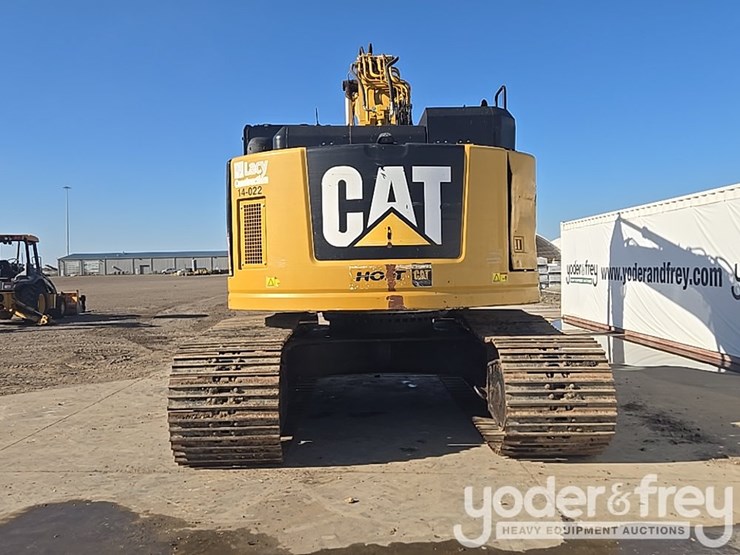 2016-caterpillar-335fl-image-4