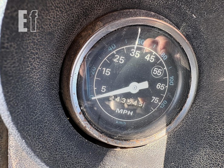 1984-ford-l8000-image-21