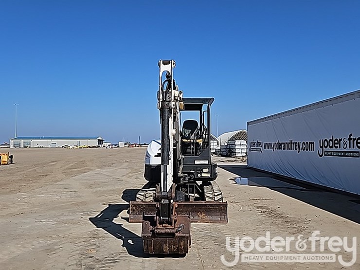 2013-bobcat-e42-image-8