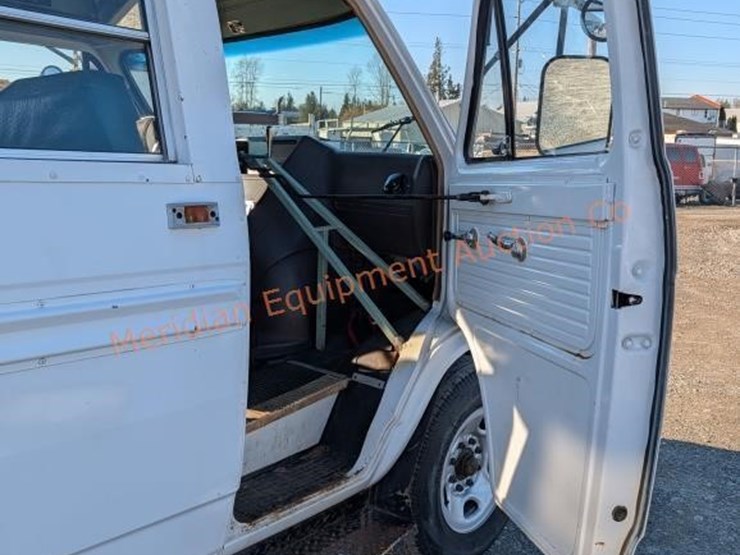 1986-gmc-3500-image-29