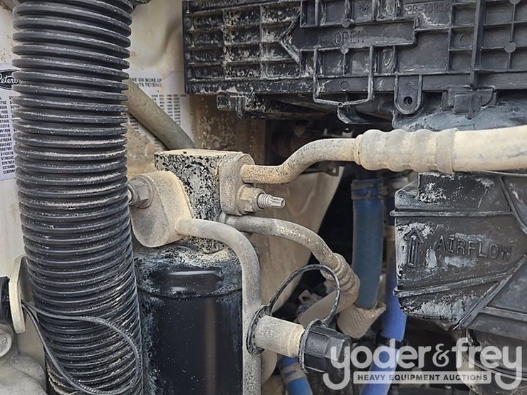 2019-peterbilt-579-image-55