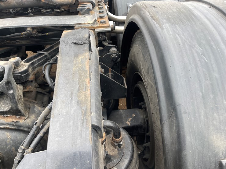 2019-kenworth-t880-image-22