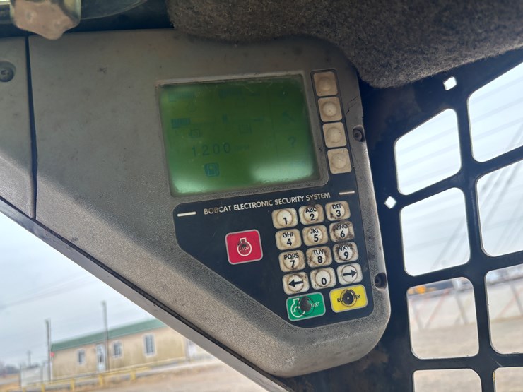 bobcat-s250-image-33