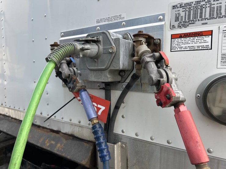 2019-utility-53'-image-19