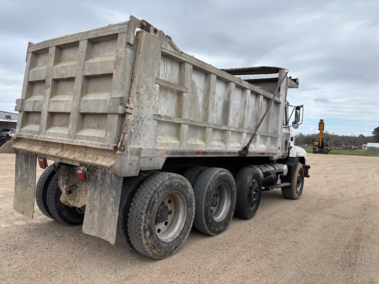 2000-mack-ch600-image-3