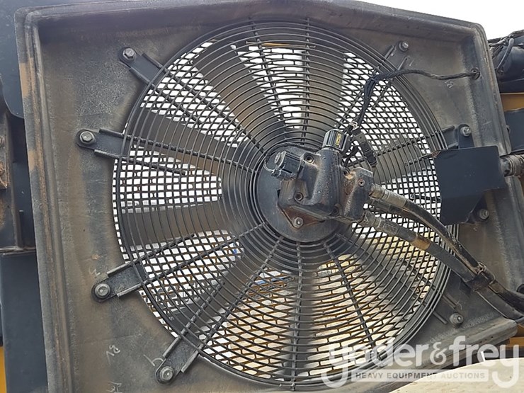 2013-deere-410et-image-43