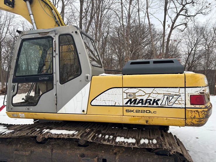 #2283-•-kobelco-sk-220-mark-iv-excavator-image-9