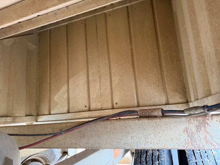 #40957-•-2013-cts-ght-40-40'-t/a-hopper-bottom-trailer-5tu12402xds000923-image-15