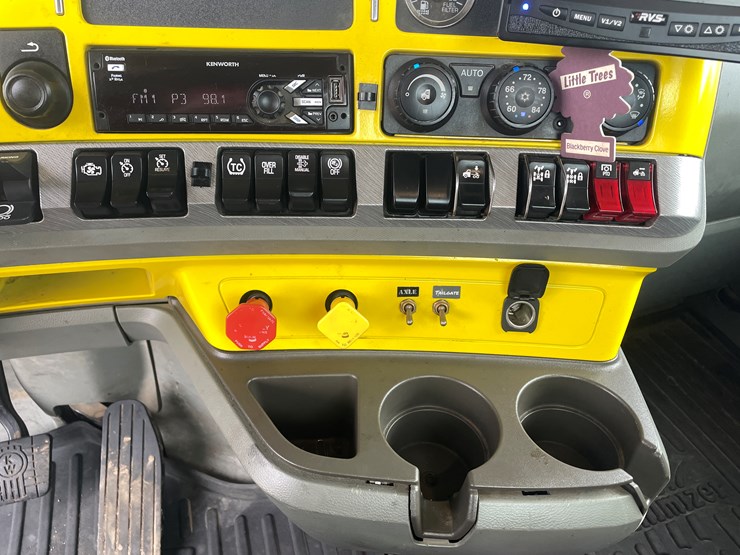 2019-kenworth-t880-image-69