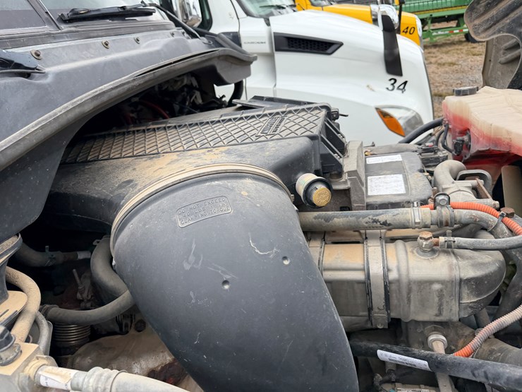 #40952-•-2016-freightliner-t/a-daycab-truck-tractor-3akjged50gshn2261-image-54