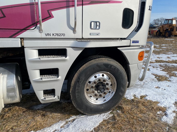 2003-freightliner-argosy-image-39