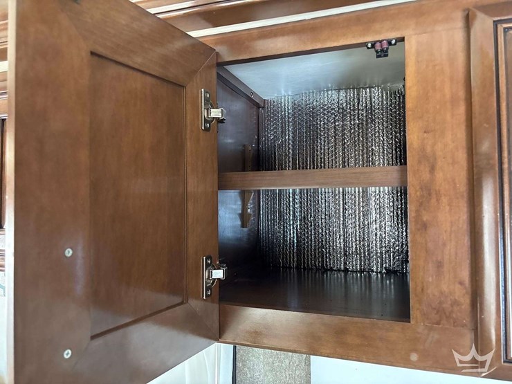 2018-freightliner-thor-venetian-400xcr-a40-41ft.-class-a-motorhome-image-36