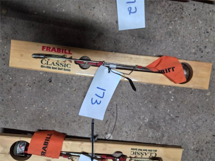 frabill-classic-tip-up-image-1