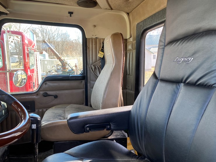 1998-kenworth-t800-image-36