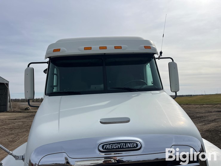 2006-freightliner-century-classic-cst120-t/a-truck-tractor-image-10