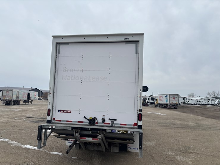 2021-isuzu-npr-hd-image-3