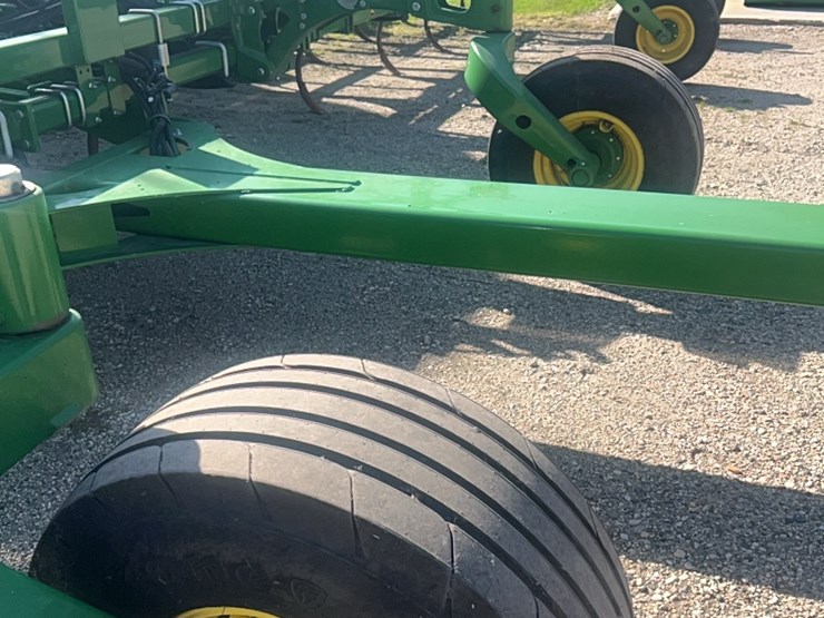 2022-john-deere-52-image-78