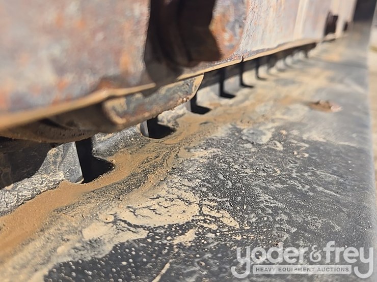 2020-deere-35g-image-22