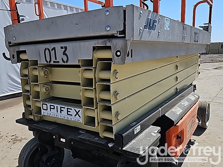 2022-jlg-3246es-image-14