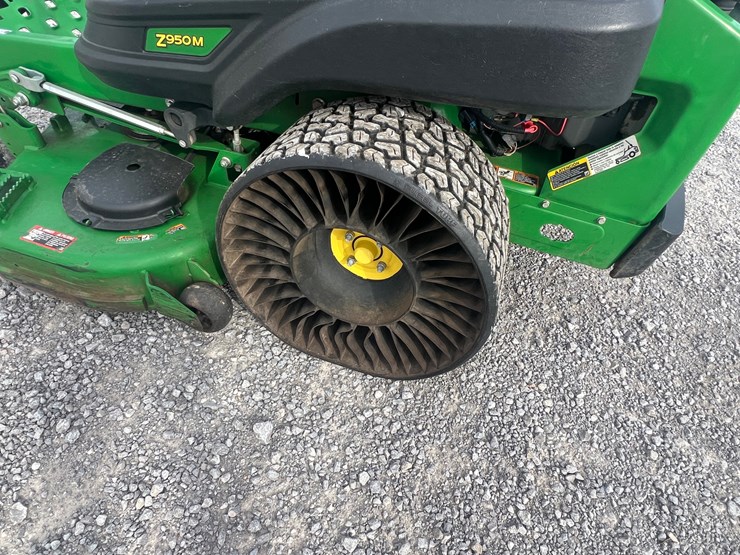 2023-john-deere-z950m-image-5